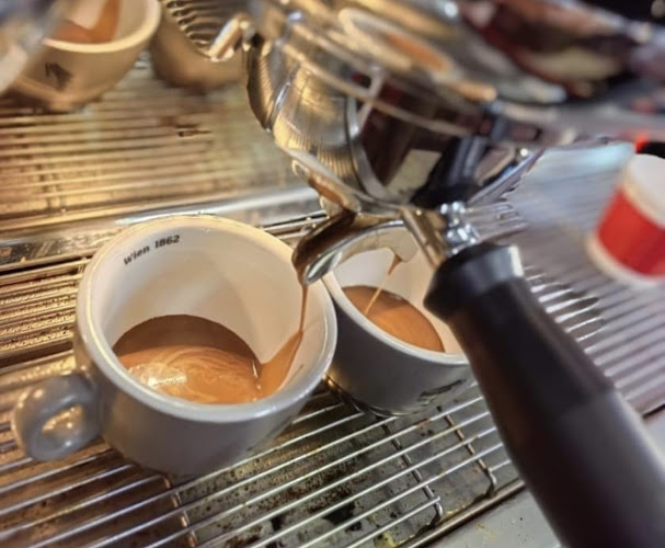 Comentarii opinii despre Mango bar