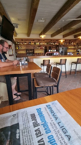 Bariera lounge bar - Gastronomija in gostinstvo