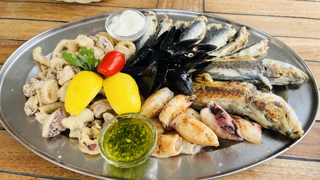 Stella Maris - ribja kantina in bar