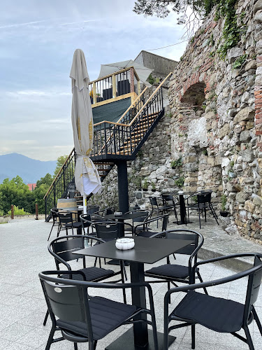 Kavarna in sladoledarna Magnus