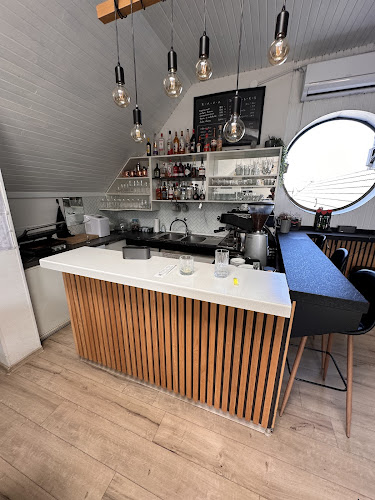 Comentarii opinii despre Streha XIV