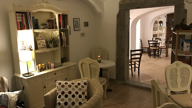 Horacij prodajalna & kavarna