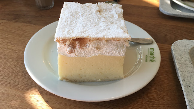 Marché Lom I - Gastronomija in gostinstvo