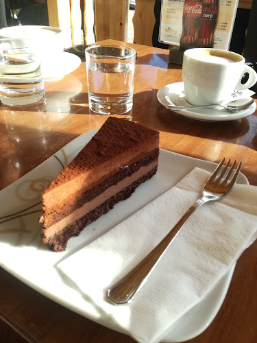 Opinii despre Kavarna in slaščičarna Marelica, Romana Oset s.p. în Celje - Gastronomija in gostinstvo