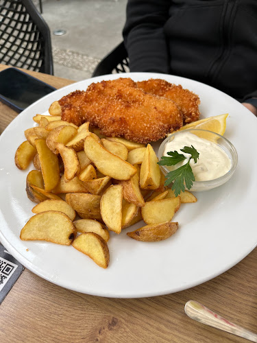 Šmartinska c. 1, 1000 Ljubljana