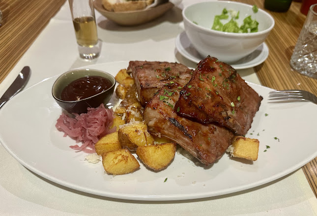 Opinii despre Gostilna in hotel Kunst în Leskovec pri Krškem - Gastronomija in gostinstvo