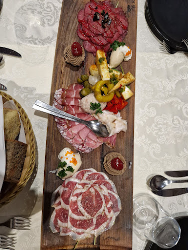 Gostišče Jurg, Turizem Narat - Gastronomija in gostinstvo