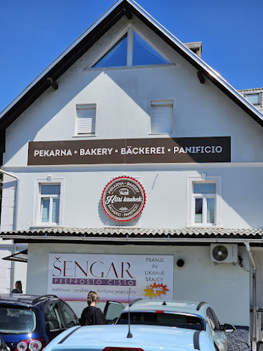 Hitri Kruhek - Gastronomija in gostinstvo