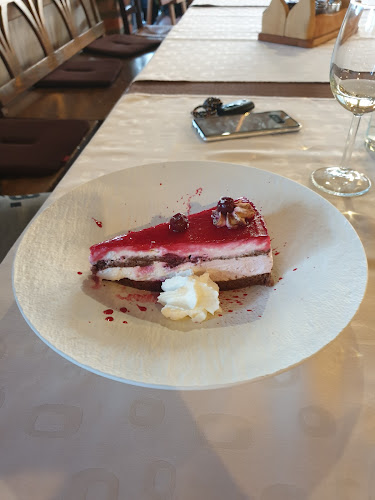 Dobenski Hram, meat & wine - Gastronomija in gostinstvo