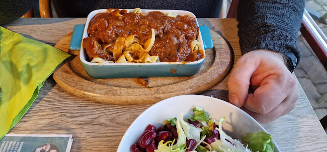 Gostinstvo, Pušn šank - Gastronomija in gostinstvo