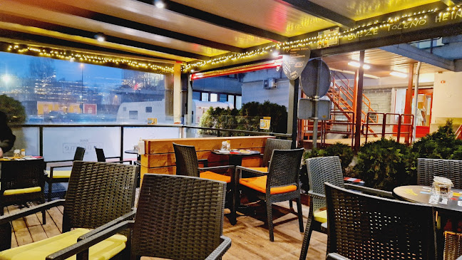 Kavarna Corsini - Gastronomija in gostinstvo