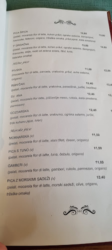 Gorenjska cesta 21, 1310 Ribnica