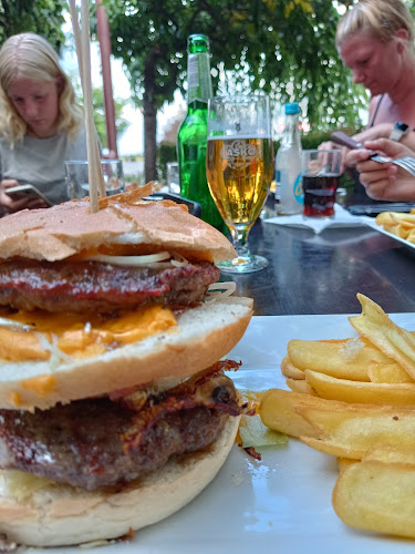 Bresce Grill - Gastronomija in gostinstvo