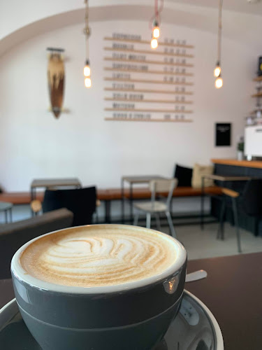 Comentarii opinii despre Rooster Coffee