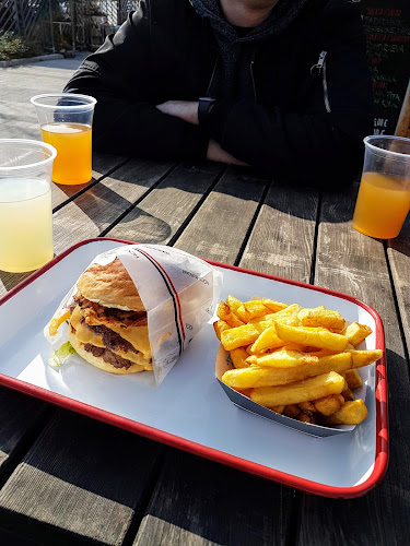 Hood Burger BTC - Gastronomija in gostinstvo