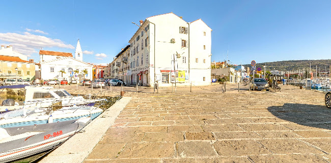 Veliki trg 10, 6310 Izola