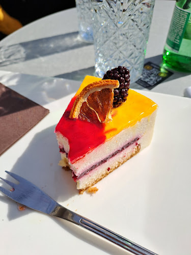 The Old English House, gostinstvo d.o.o. & Sweet English House