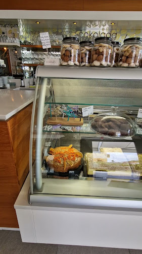 KONNA ice cream & cakes Kreativna slasčičarna d.o.o. - Gastronomija in gostinstvo