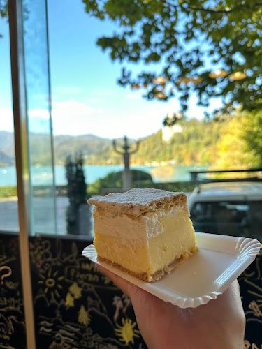 Market by the Lake - Bled
