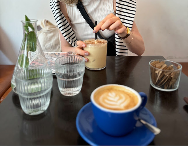 Ulica 10. oktobra 1, 2000 Maribor