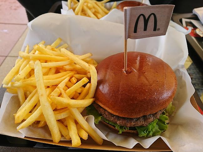 McDonald's - Gastronomija in gostinstvo