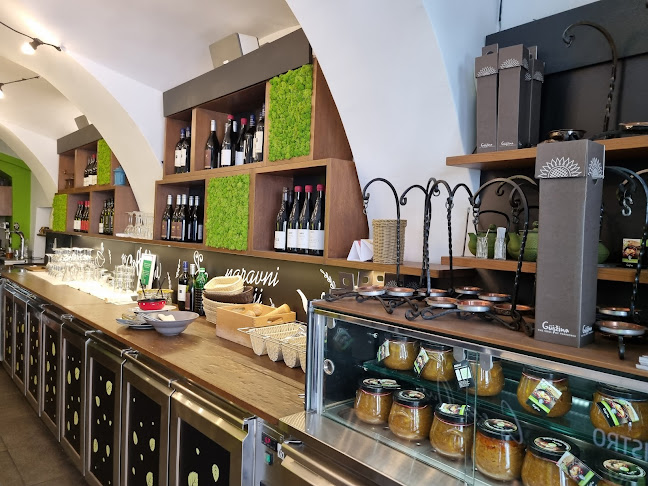 Gujžina - Slovenska kulinarika na vegetarijansko veganski način - Gastronomija in gostinstvo