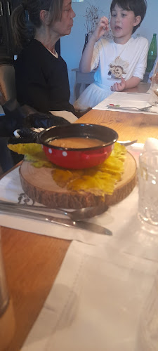 Kruh in Vino - Dobrovo v Brdih