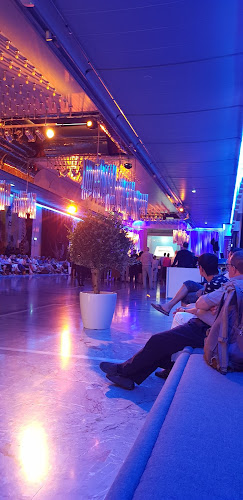 Comentarii opinii despre Idealist