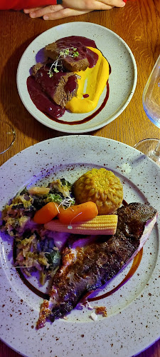 Comentarii opinii despre The Place. Good Food & Music.