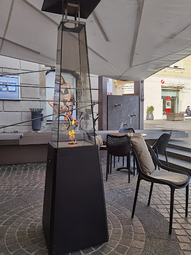 Mestni trg 2, 2250 Ptuj