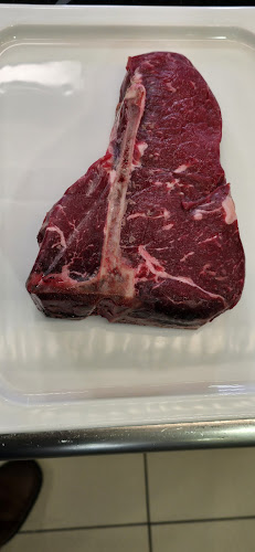 Dvor Jezeršek Brnik - Gastronomija in gostinstvo