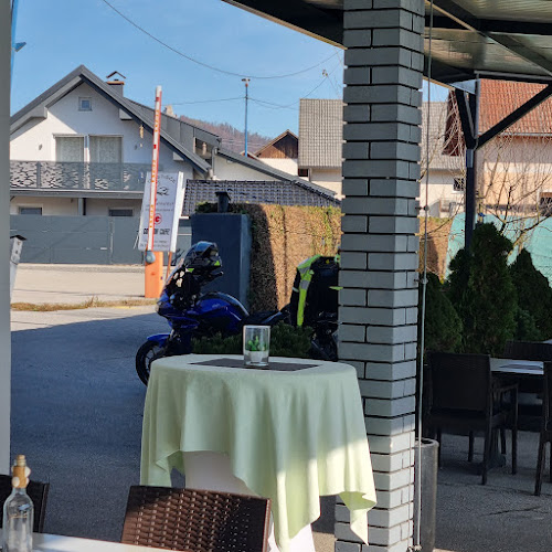 Zbilje 30, 1215 Medvode