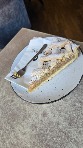 Opinii despre Central Cafe, Central Rogaška d.o.o.. în Rogaška Slatina - Gastronomija in gostinstvo