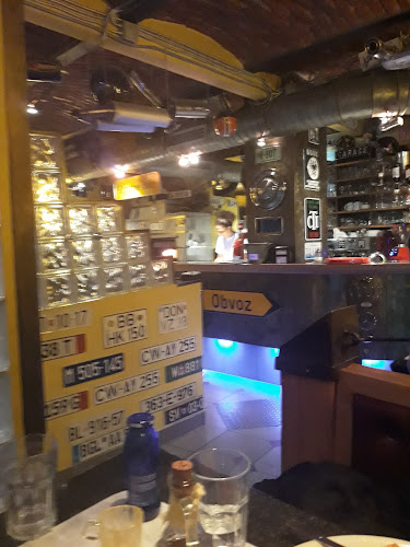 Comentarii opinii despre Okrepčevalnica Pizzeria Garaža