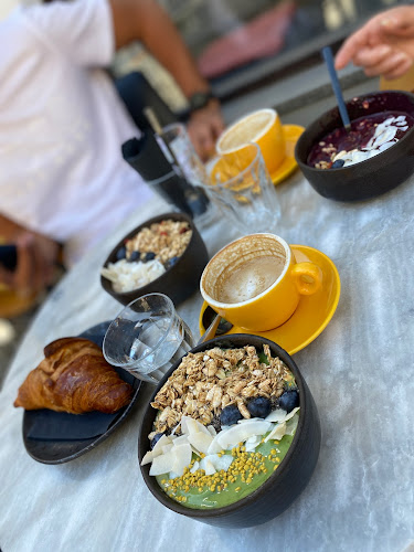 Ulica 10. oktobra 1, 2000 Maribor