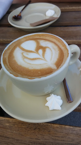 Opinii despre EK Bistro în Ljubljana - Gastronomija in gostinstvo