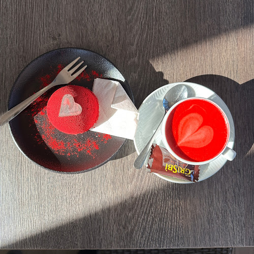 Comentarii opinii despre Cafe & Pizzeria Fabula