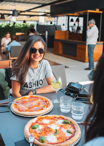 Vetrinjska ulica 30, 2000 Maribor