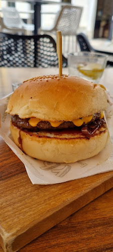 Opinii despre Okrepčevalnica Pika Jeton Arifi s.p. în Ajdovščina - Gastronomija in gostinstvo