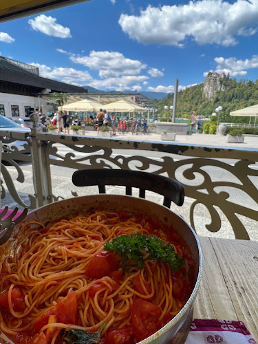 Cesta svobode 19a, 4260 Bled