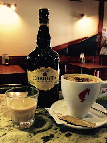 Opinii despre Malibu bar în Ljubljana - Gastronomija in gostinstvo