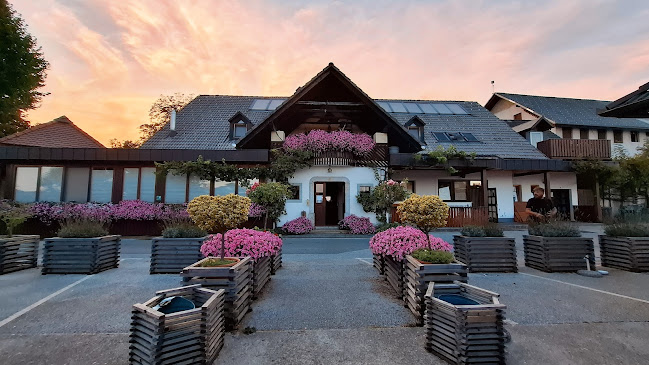 Križna Gora 8a, 4220 Škofja Loka