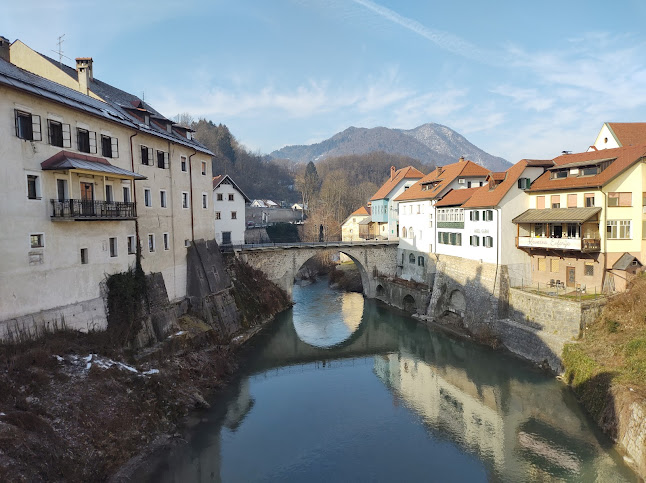 Mestni trg 2, 4220 Škofja Loka