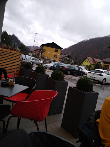 Kavarna Mesto - Gastronomija in gostinstvo