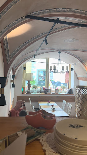 Hiša Linhart, Restaurant & Hotel - Gastronomija in gostinstvo