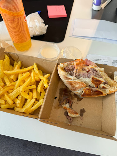 Comentarii opinii despre PizzaBurger POINT Ljubljana