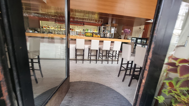 Comentarii opinii despre Opera Bar