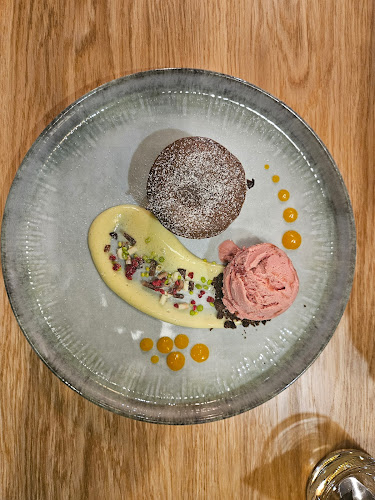 Picerija Fabrika - Gastronomija in gostinstvo