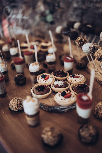 Kriscake, Kristina Komlanc s.p. - Gastronomija in gostinstvo