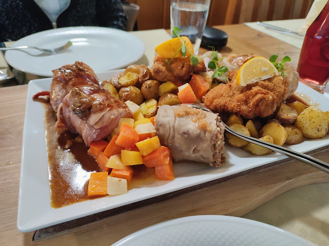 Gostilna pod starim kozolcem - Hiša Lisjak - Gastronomija in gostinstvo